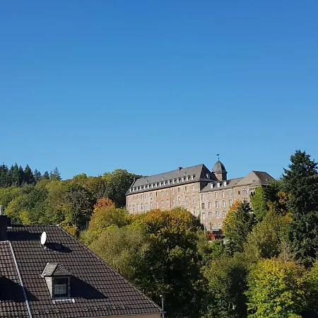 Deluxe, Inklusive Wlan, Parkplatz Und Netflix Apartment