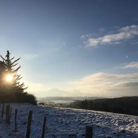 Deluxe, Inklusive Wlan, Parkplatz Und Netflix 施莱登