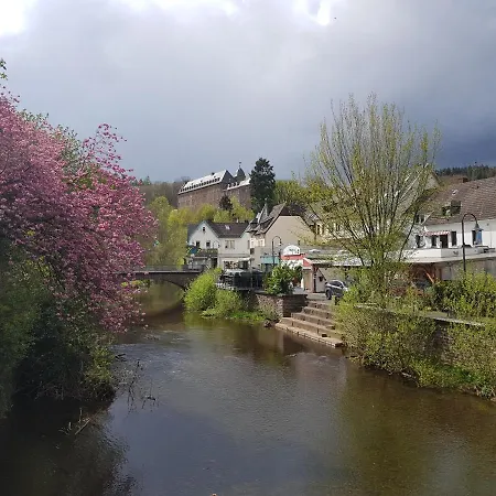 Deluxe, Inklusive Wlan, Parkplatz Und Netflix * Schleiden